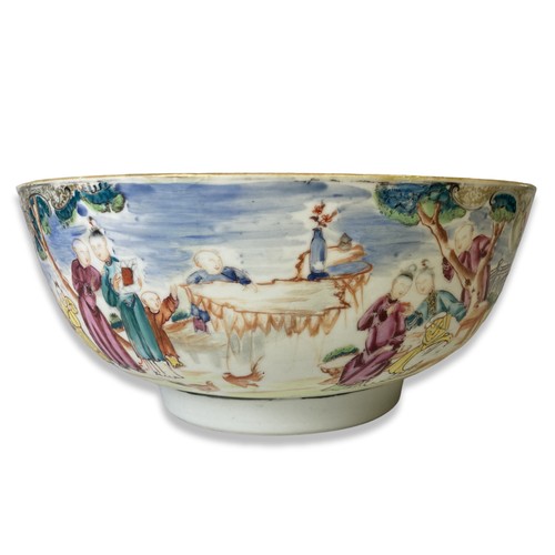 205A - An 18th-century Chinese export porcelain Punch bowl. Qianlong period. Hand-painted enamels in Famill... 