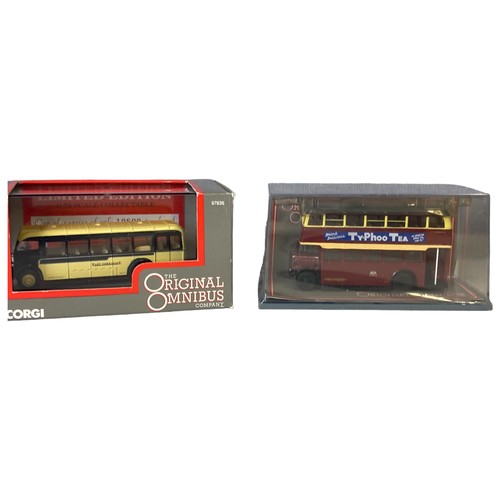 29 - A large collection of 10, 1:76 scale model buses.