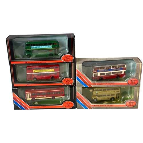 84 - Mixed lot of Diecast model buses.