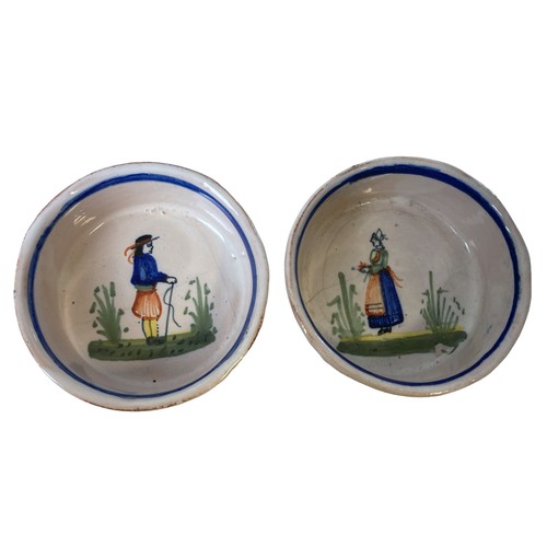 140 - A set of six Henriot Quimper hand painted Ramakin dishes.
2.5 x 7 cm