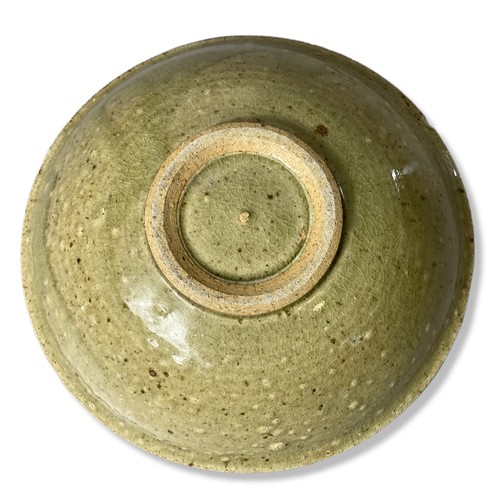 213 - A Chinese Longquan Celadon bowl.
8 x 23 cm