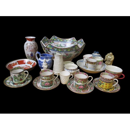 49 - A collection of Chinese and Japanese porcelain