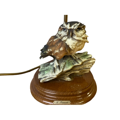 111 - An R. Pennati Owl scuplture table lamp.