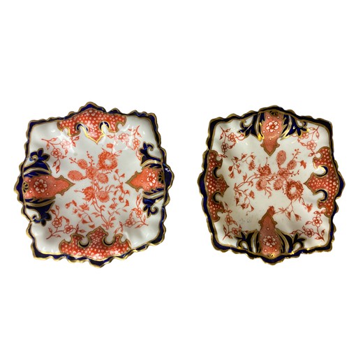 59 - A collection of 19th century English porcelain.