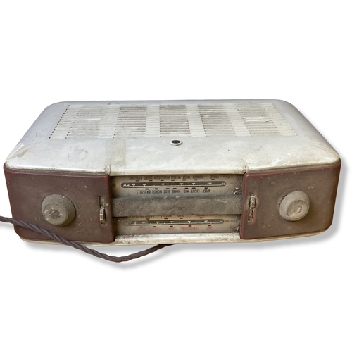 83 - A vintage GEC Radio
