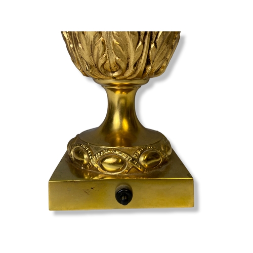 103 - A fine quality vintage Gilt metal table lamp. 
36cm Tall