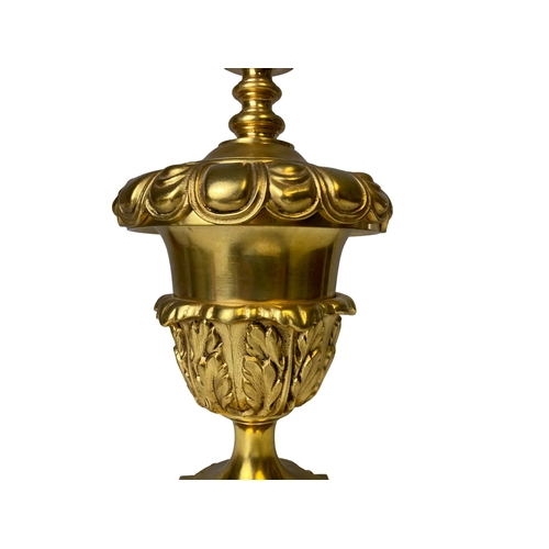 103 - A fine quality vintage Gilt metal table lamp. 
36cm Tall