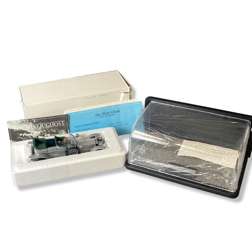 118 - Boxed 1:24 