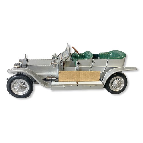 118 - Boxed 1:24 
