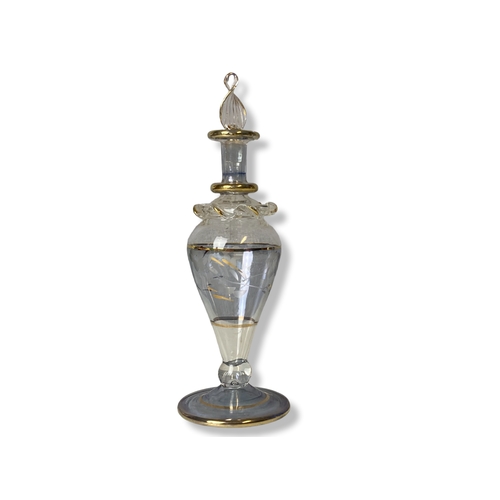 121 - A vintage Murano glass Scent / perfume bottle with stopper.