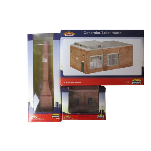 341 - New & boxed Bachmann oo gauge railway buildings.  Generator/Boiler House, Boiler House & Chimney.