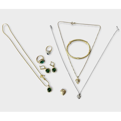 67 - A collection of miscellaneous Jewellery including 9ct gold and Silver.