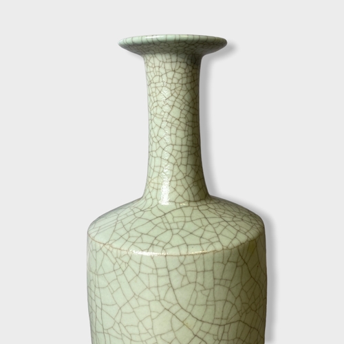 210A - A Chinese Longquan Celadon Mallet / Kinuta vase.
Crackle glazed. 
24cm Tall