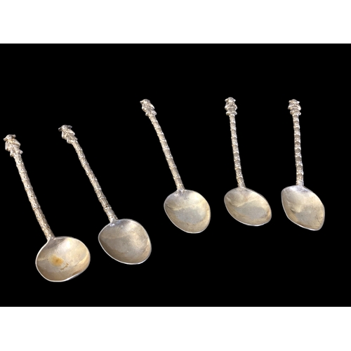 59 - A SET OF FIVE CHINESE SILVER FIGURAL BAMBOO HANDLE TEASPOONS. UNMARKED.