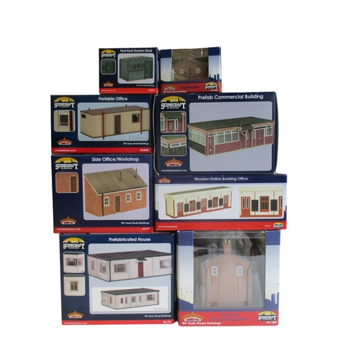 451 - A JOB LOT OF EIGHT BACHMANN SCENECRAFT MODEL RAILWAY BUILDINGS. 'OO' SCALE.