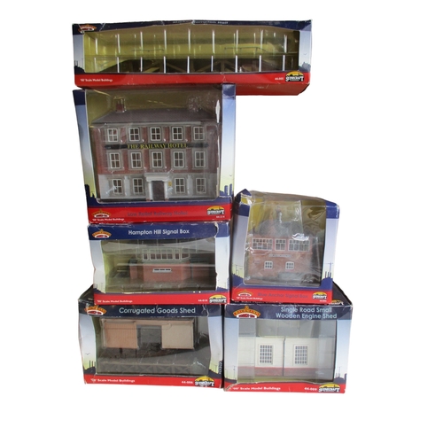 454 - A COLLECTION OF SIX BACHMANN SCENECRAFT MODEL RAILWAY BUILDINGS. 'OO' SCALE.