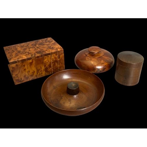 155 - A collection of vintage turned wood. Includes Burr Walnut box.
Box - 16.5 x 11.5 x 8cm