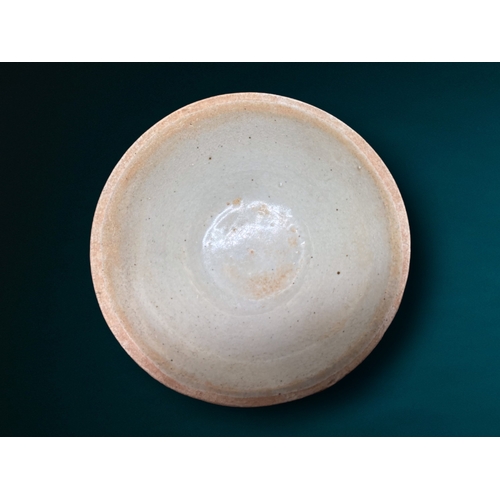 191 - A CHINESE QINGBAI WARE CELADON BOWL.
SONG DYNASTY (960-1279)
5 x 15cm