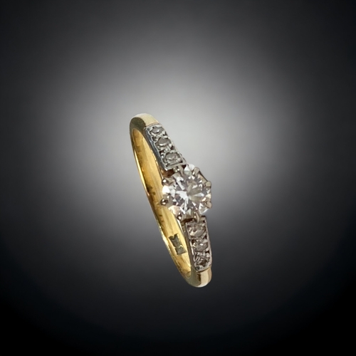 43 - AN 18ct GOLD LADIES DIAMOND SOLITAIRE RING.
APPROX 0.25CT.
SIZE M.