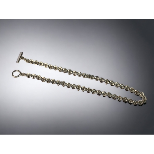 47 - A 925 SILVER WATCH CHAIN WITH T.BAR. 
45CM LONG.
66G.