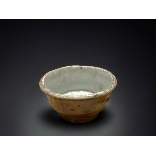 135 - A CHINESE SONG DYNASTY QINGBAI CELADON BRUSH WASHER. 
3.5 X 6.5CM