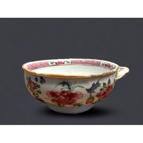 138 - A COLLECTION OF 18TH CENTURY CHINESE EXPORT PORCELAIN. INCLUDING BLUE & WHITE PIG HANDLE TUREEN, FAM... 