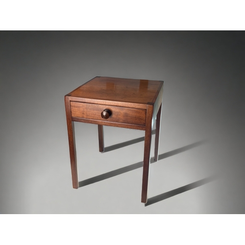 7 - A 19TH CENTURY MAHOGANY SIDE TABLE & DRAWER. TAPERED LEGS. 
46CM TALL.