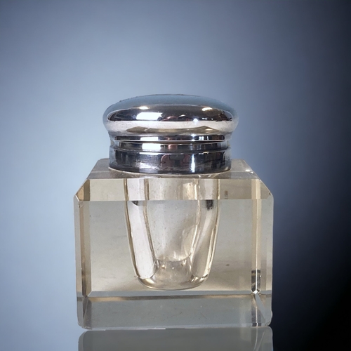 97 - AN ASPREY OF LONDON 925 SILVER TOPPED GLASS INKWELL. H/M JOHN GRINSELL & SONS. 
6.5CM TALL