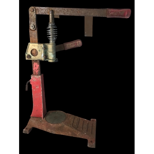 VINTAGE SANBRI WINE CORK PRESS