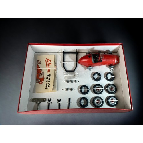 シュコー　Schuco　Grand Prix Racer 1075　二重外箱付き シュコー Schuco Grand Prix Racer 1075 二重外箱付き - メルカリ