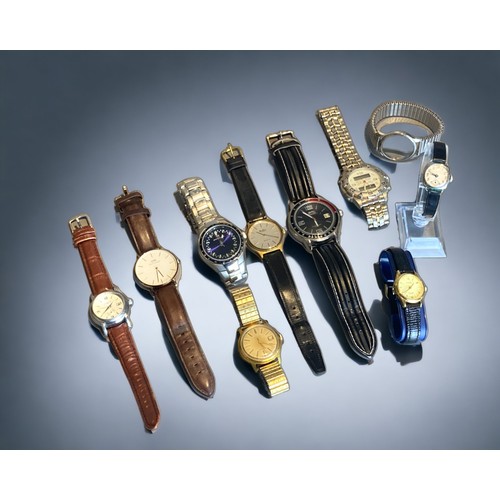 98 - A MISCELLANEOUS COLLECTION OF VINTAGE & CONTEMPORARY WATCHES.