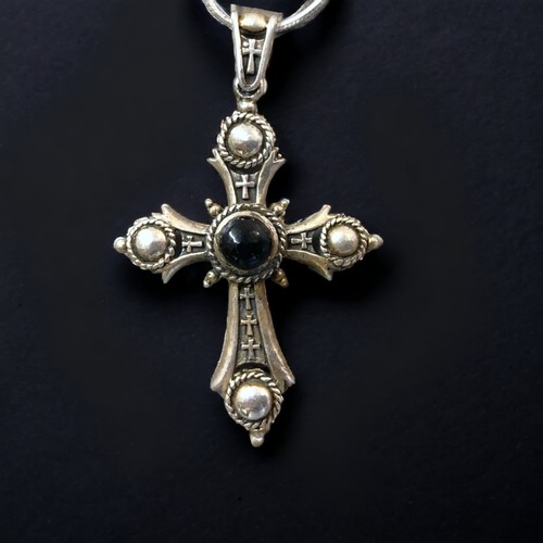 102 - A VINTAGE SILVER & CABOCHON SET CROSS PENDANT. WITH A SILVER NECKLACE.
PENDANT MEASURES - 50 X 30MM