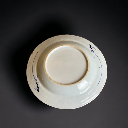 245 - A PAIR OF CHINESE PORCELAIN EXPORT TYPE BLUE & WHITE 'ROOSTER' PLATES. 
22.5CM DIAMETER