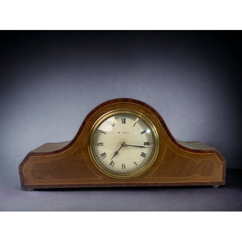 281 - TWO EARLY 20TH CENTURY MANTLE CLOCKS. 
LARGEST - 19 X 23.5 CM