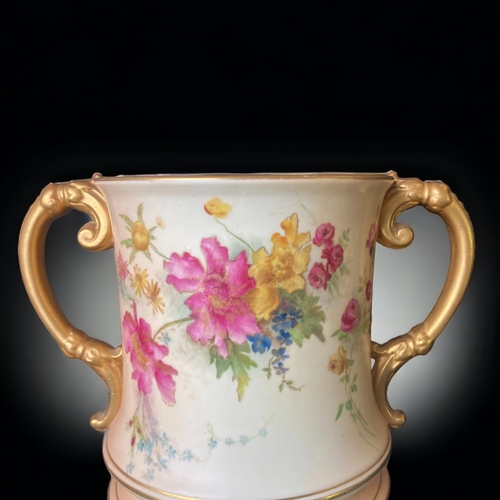 151 - A VICTORIAN ROYAL WORCESTER BLUSH WARE TWIN HANDLE LOVING CUP.  PAINTED SPRAYS OF FLOWERS.