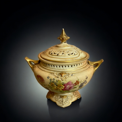 172 - A ROYAL WORCESTER BLUSH PORCELAIN POTPOURRI JAR & LID. 
CA 1892.
HAND PAINTED WITH BLOSSOMING FLOWER... 