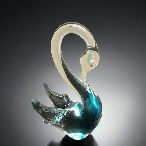 157 - A Lot of 3 Glass Swans including Murano