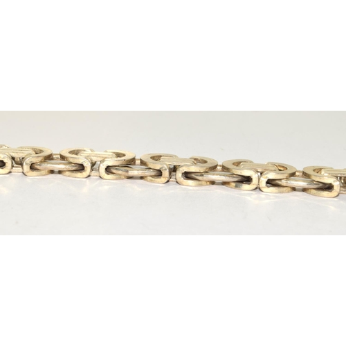 202 - 925 cilver heavy fancy link flat bracelet 19cm long