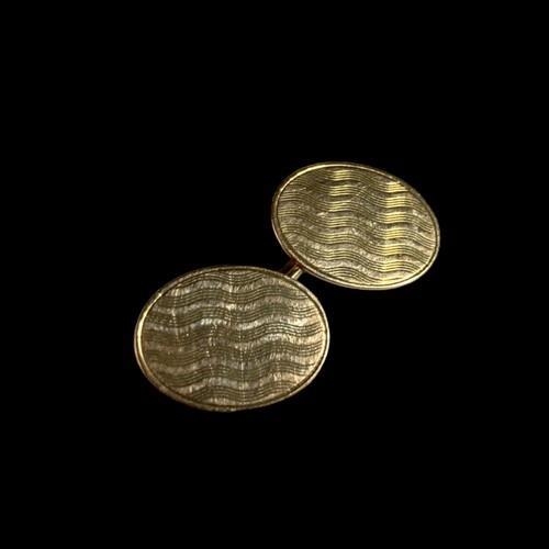 254 - A pair of early 20th C Hallmarked 9ct Gold Engine Turned Cufflinks. H/M Birmingham. 6.7g