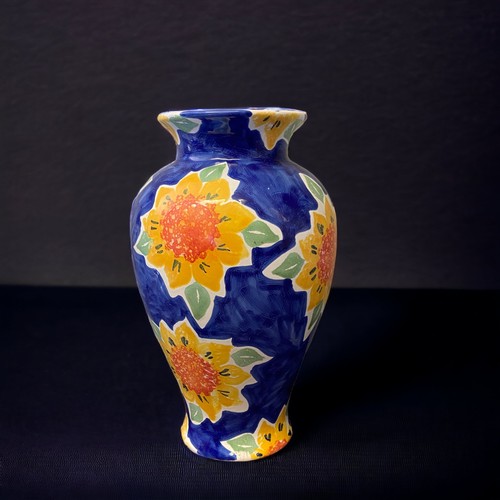 283 - A COLLECTION OF LARGE CHINESE PORCELAIN VASES. 
20TH CENTURY.