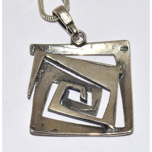 86 - 925 silver contemporary design pendant necklace