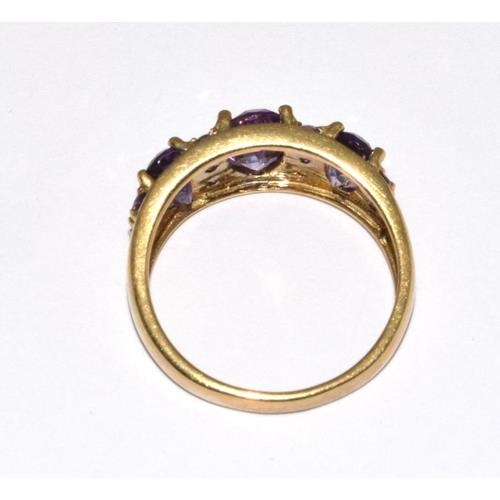 135 - 9ct gold ladies antique set Amethyst ring size M