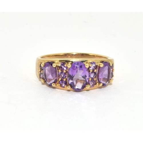 135 - 9ct gold ladies antique set Amethyst ring size M