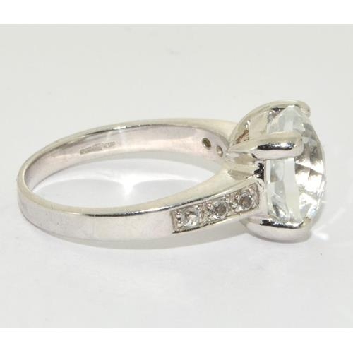 111 - 9ct white gold ladies substantial 4.5g  dress ring size N