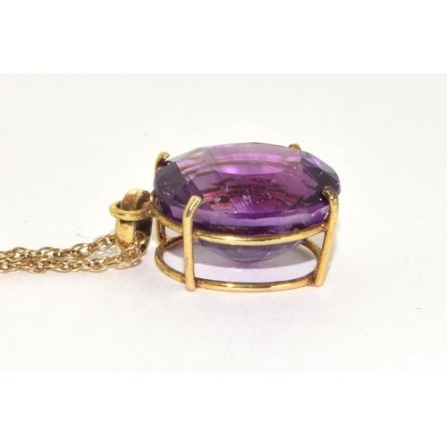 256 - 9ct gold large Amethyst necklace 6.7g