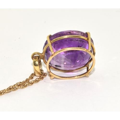 256 - 9ct gold large Amethyst necklace 6.7g