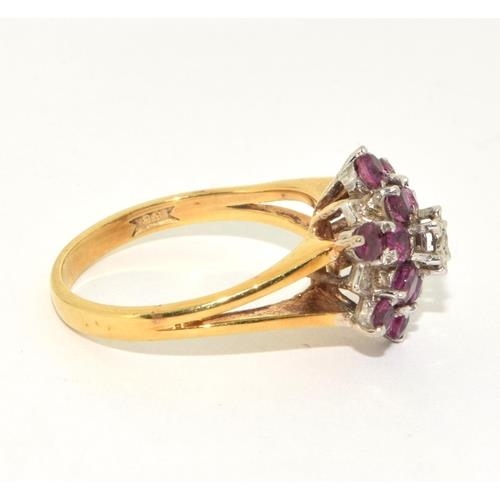 32 - 18ct gold antique set Diamond and Ruby star burst ring 4.5g size M