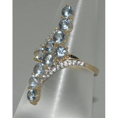 91 - A 9ct gold aquamarine ring Size L 1/2.