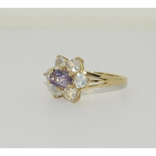 271 - 9ct Gold moonstone amethyst ring. Size N 1/2.