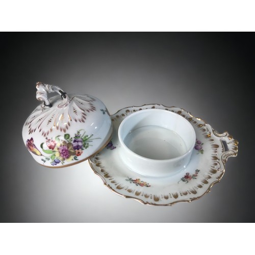 268 - A COLLECTION OF CONTINENTAL HAND PAINTED PORCELAIN. INCLUDING DRESDEN, ROSENTHAL AND A LARGE TUREEN ... 